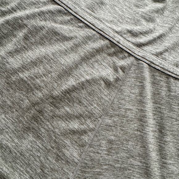 Vuori Jogger Women’s Medium Gray Romper Athleisure Yoga Travel Lounge Minimalist - Picture 16 of 16